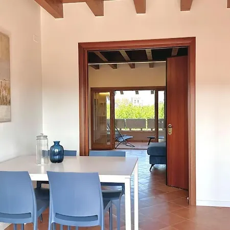 Attico Garibaldi Vista شقة ديسينسانو ديل غاردا