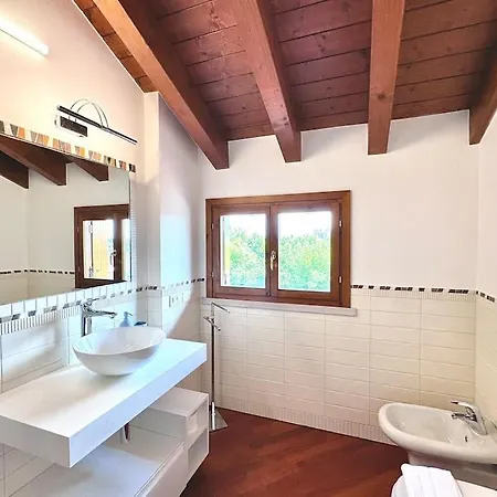 Attico Garibaldi Vista شقة ديسينسانو ديل غاردا