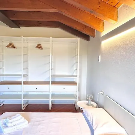 Attico Garibaldi Vista شقة ديسينسانو ديل غاردا